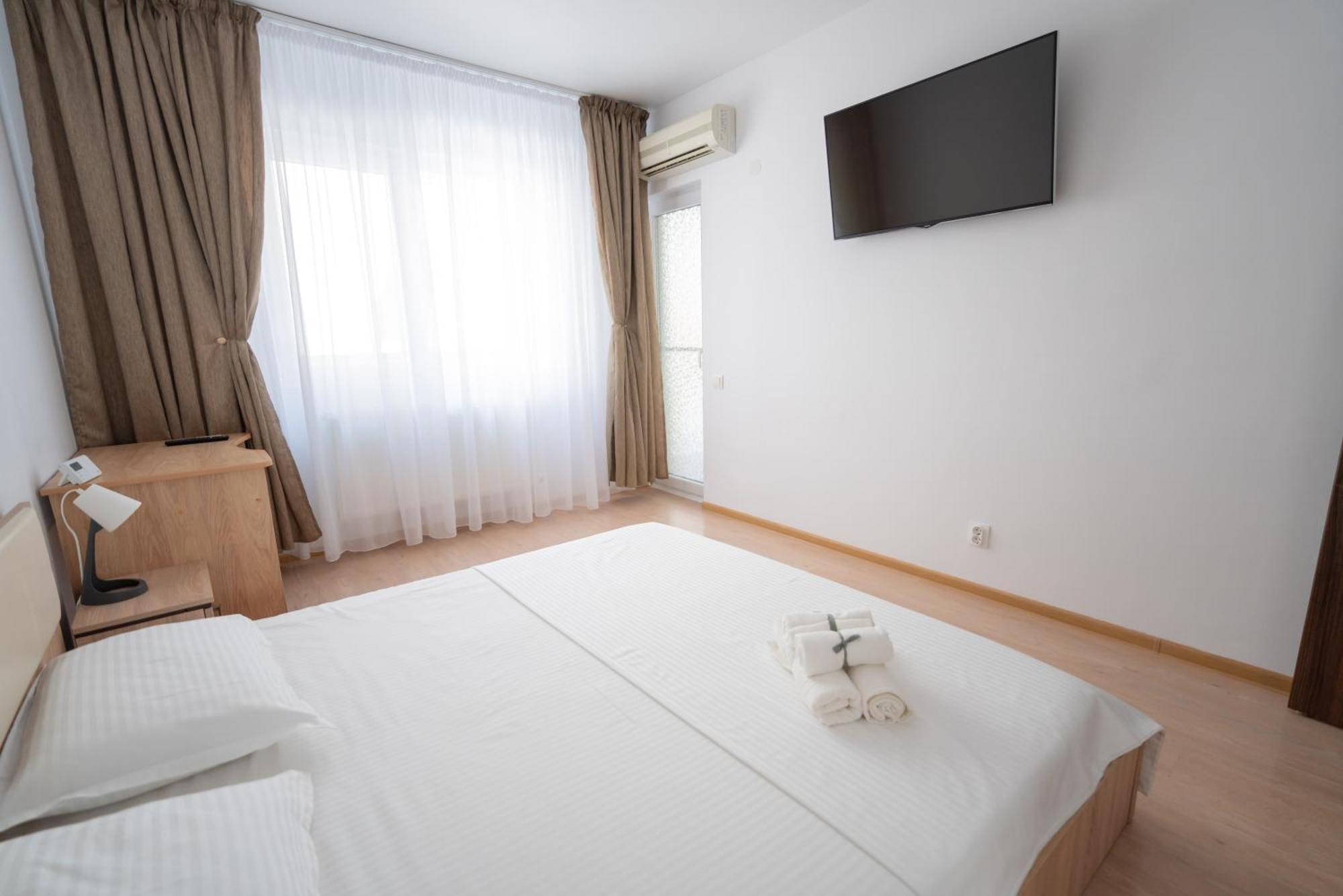 Hotel Studio Titan Bucarest Exterior foto